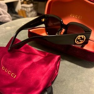 GUCCI
Black 55MM Square Sunglasses